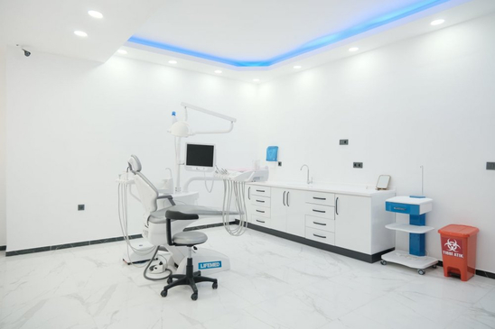 Slider image (7) Zirve Dental